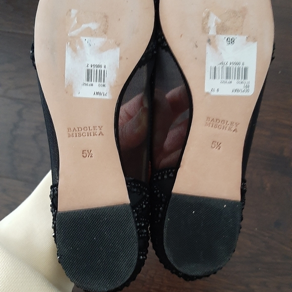 Badgley Mischka Flats - Picture 3 of 8